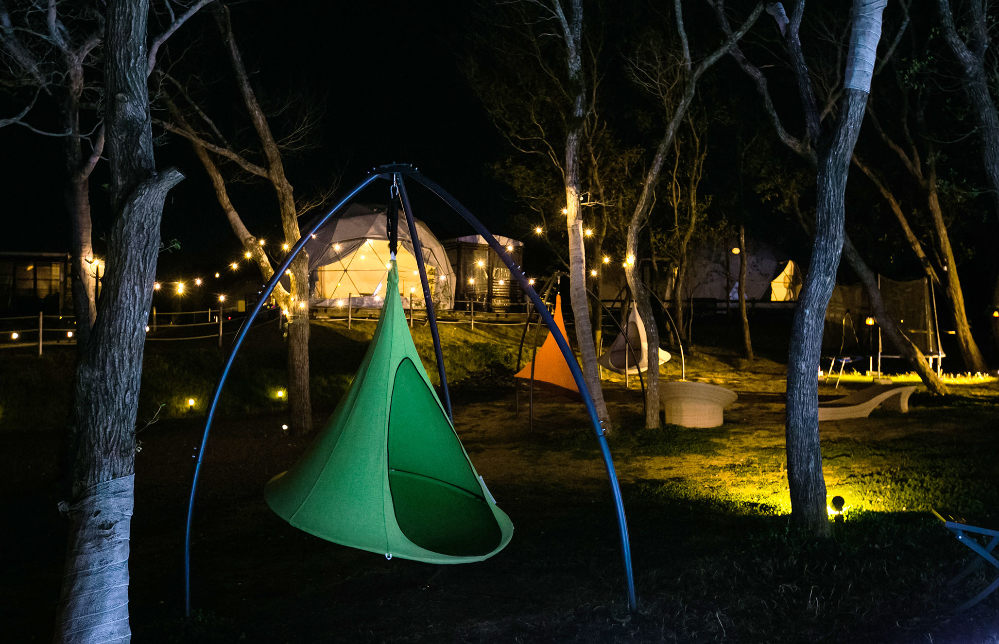 都会の喧騒を離れて自然と向き合う